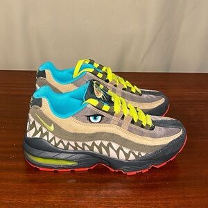 Nike Air Max 95 Monster Dinosaur GS Kids  Outdoor Green size 5.5Y